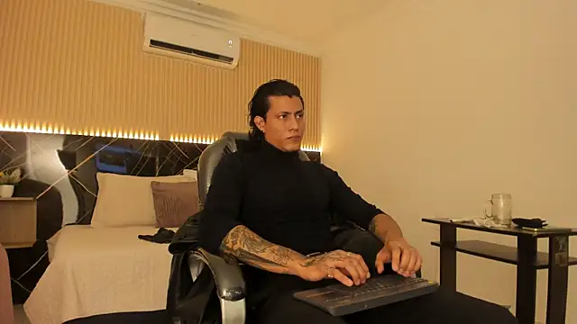 Damian_romanoff_ webcam