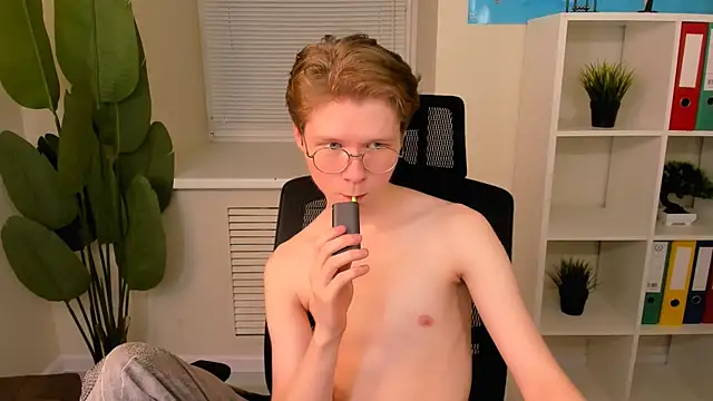 danielsanders (M young) - FULL NAKED