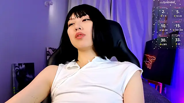 valerymur (F young) - play with  skirt (tease butt)