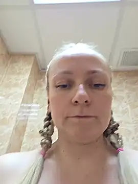 Bondgirl_013
