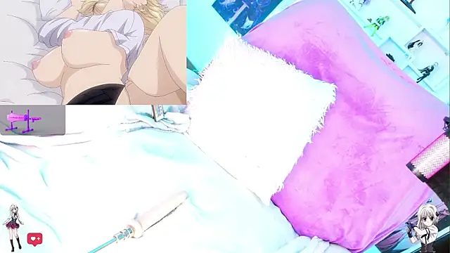 Kira-- webcam