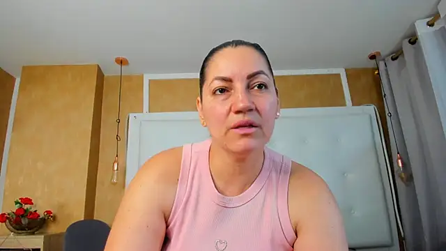 Heidy_milf webcam