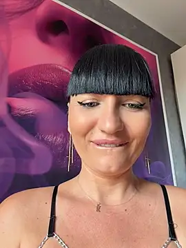 MysticCleo webcam