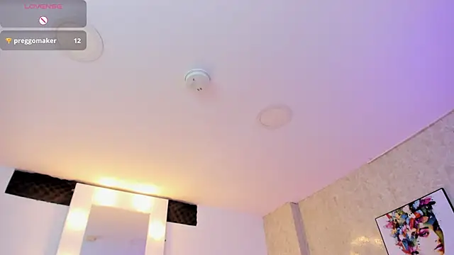 Littlee_Mia webcam