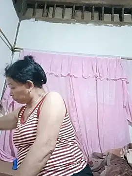 Lena_9x webcam