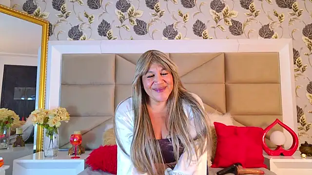 MiaMancini webcam