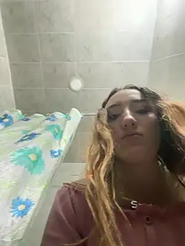Valery_Salmons webcam