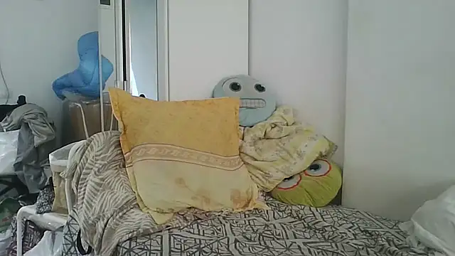 vitalik66679 live cam on StripChat