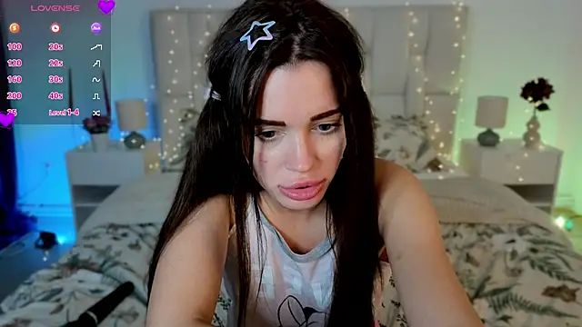 Little_cuti1e live cam on StripChat