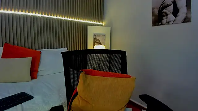 Victoria_Rosee webcam