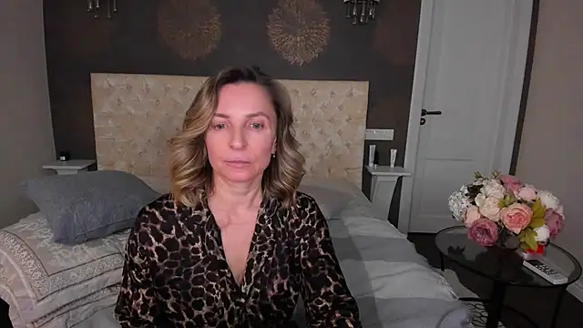 AllisonWilliams live cam on StripChat