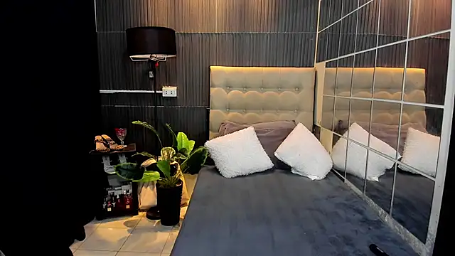 delightfulprincessts webcam
