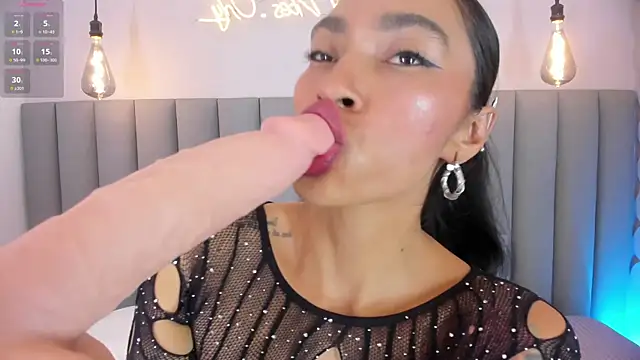 Leamonroe__ live sex cam
