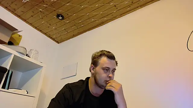 112boy webcam