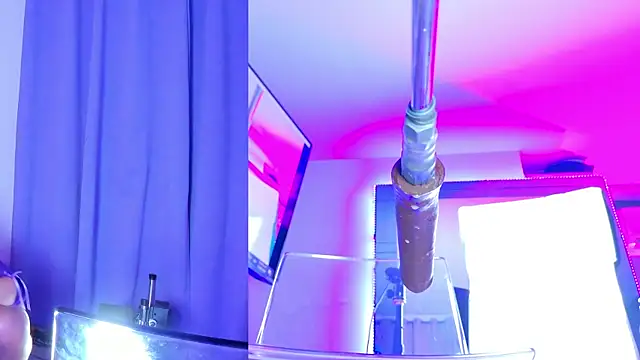 NathaxaLeans webcam