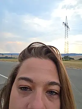 Luna_Lynn webcam