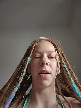 LucidLucy webcam