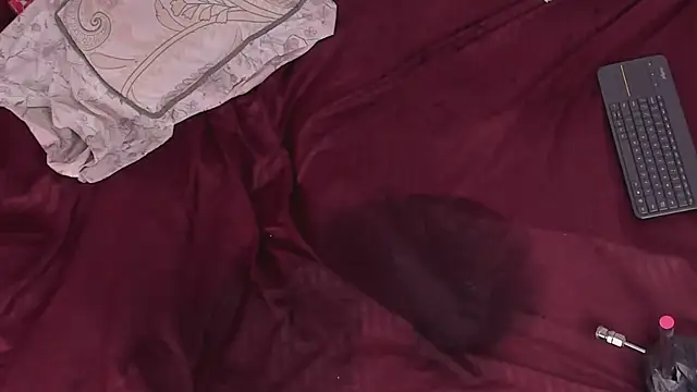 Katta_Gil live cam on StripChat