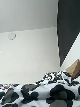 MikyVesela webcam