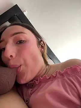 Valery_Salmons webcam