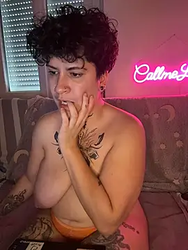 callmelouve webcam