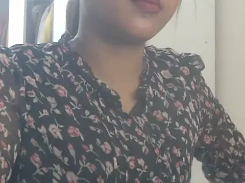 NancyRuvi webcam