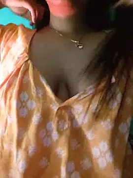 yoursexy_rumi live cam on StripChat