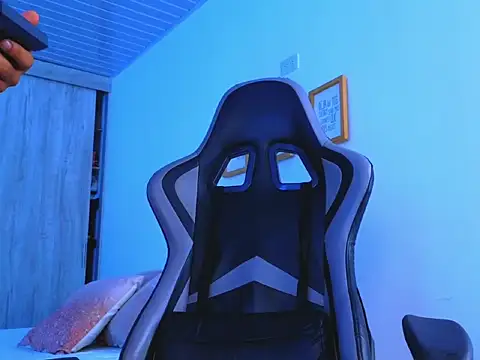 estebandelouis live sex cam