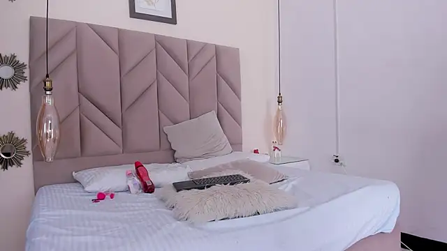 AbbySttonne webcam