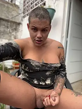alicetgirlbr - Alicetgirlbr's free webcam - UK Sex Cams
