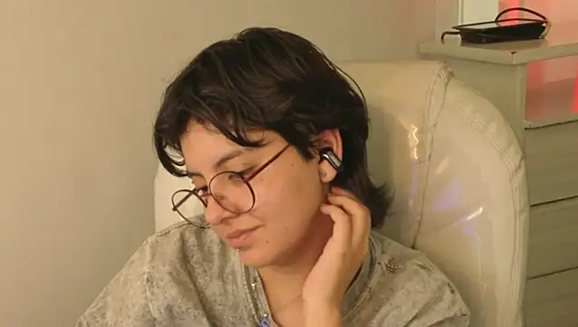 Nathaly_ds live cam on StripChat