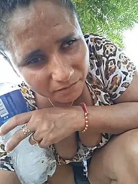 Mature--Mommy webcam