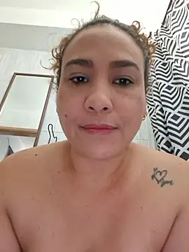 JuliRamirez webcam