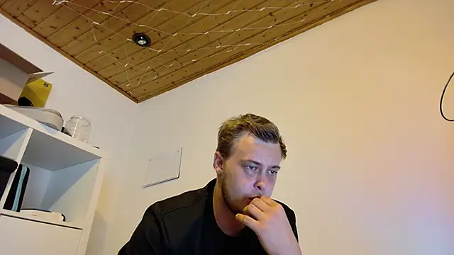 112boy webcam