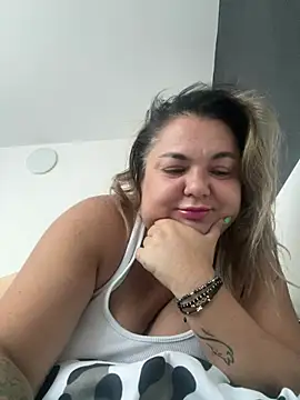 MikyVesela webcam