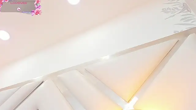 ariannaruiz webcam