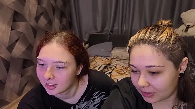 LunarCouple_ webcam