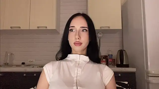 IsabellaQiueen webcam