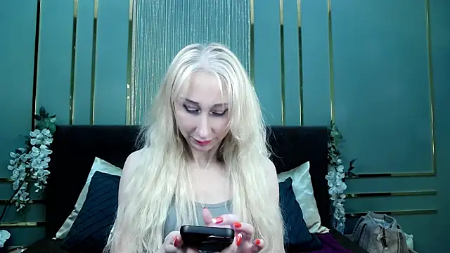 KissDreamm webcam