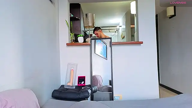 Matiashorney webcam