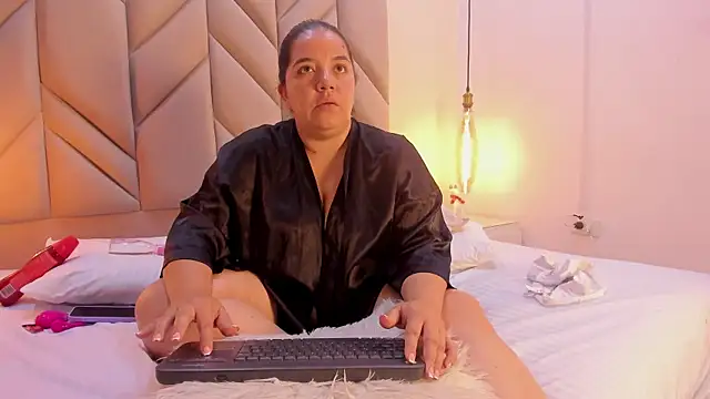 AbbySttonne webcam