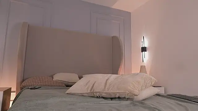chloe_d webcam