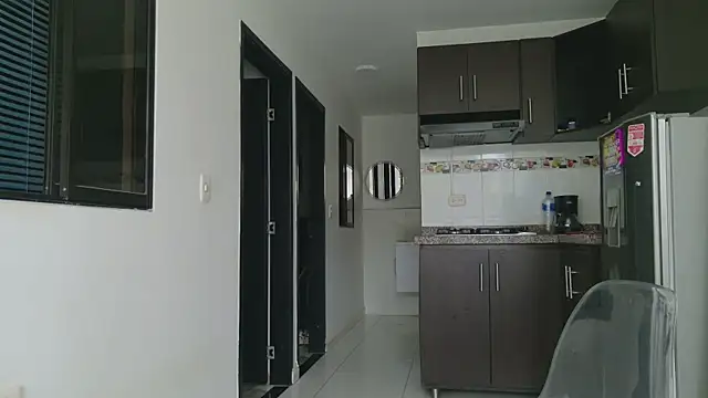 grey___27's live cam