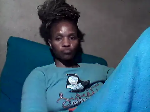 sexybigass31 webcam