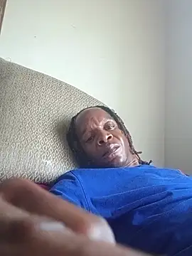 Daddy21BigD webcam