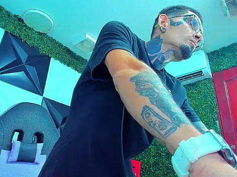 Boy_tatto77 webcam