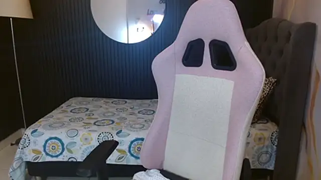 naomis_36 webcam
