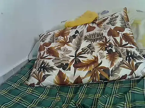 Ebonysweetlyne live cam on StripChat