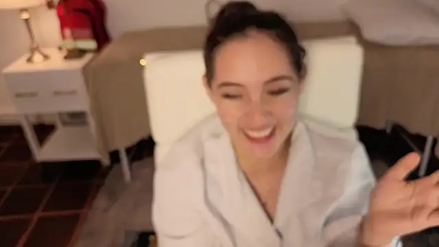 MegaanRouse_ webcam