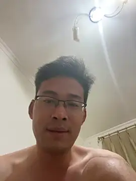 HHAA1992's live cam